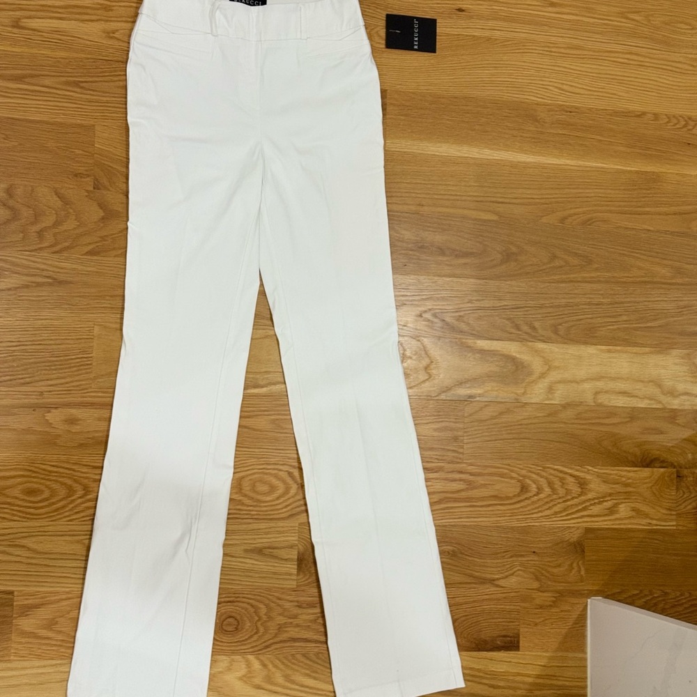 Women’s White Pants